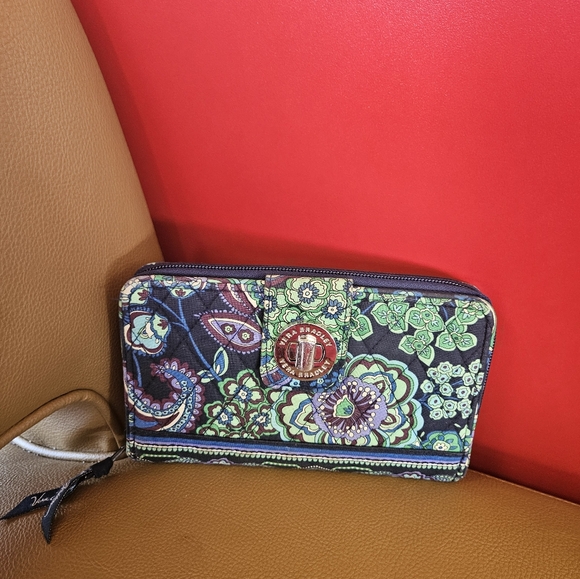 Vera bradley wallet - Picture 1 of 6